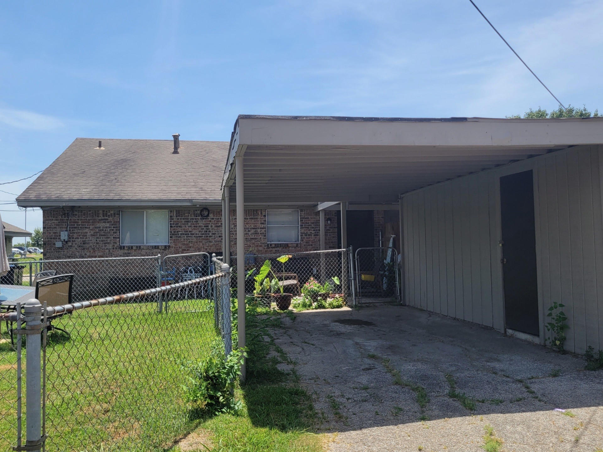 3002 Stanford Street