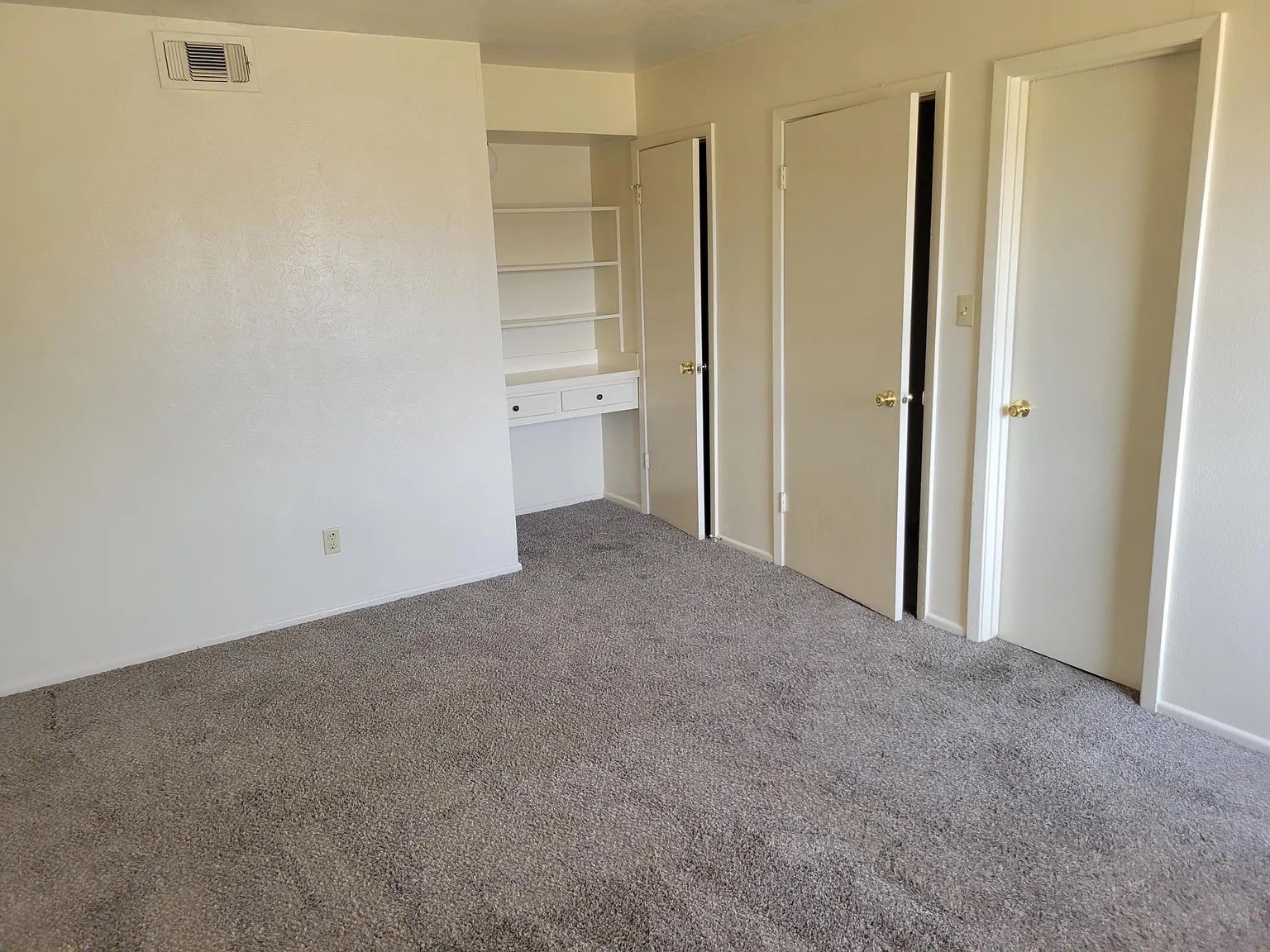 3002 Stanford Street