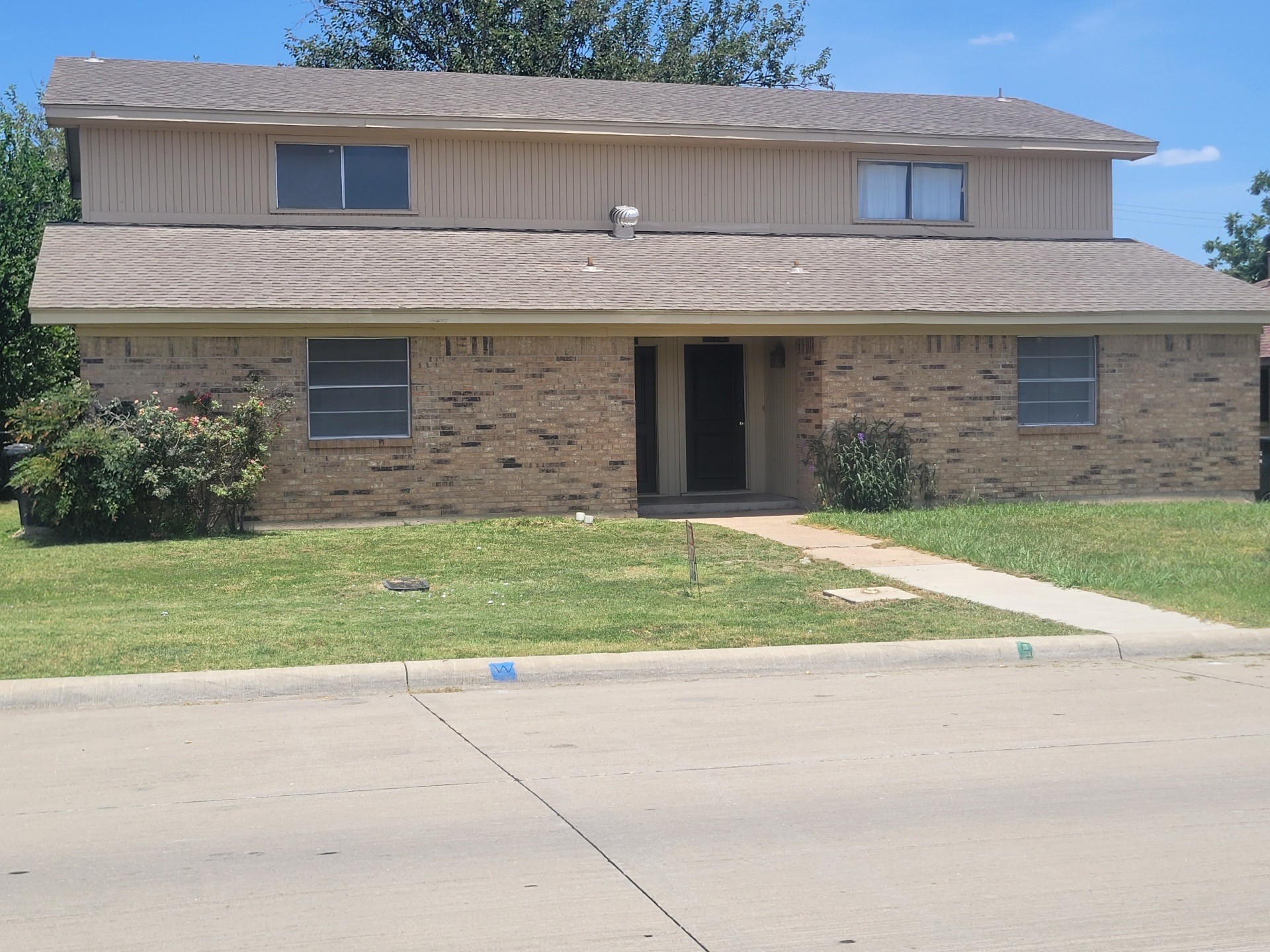 3002 Stanford Street