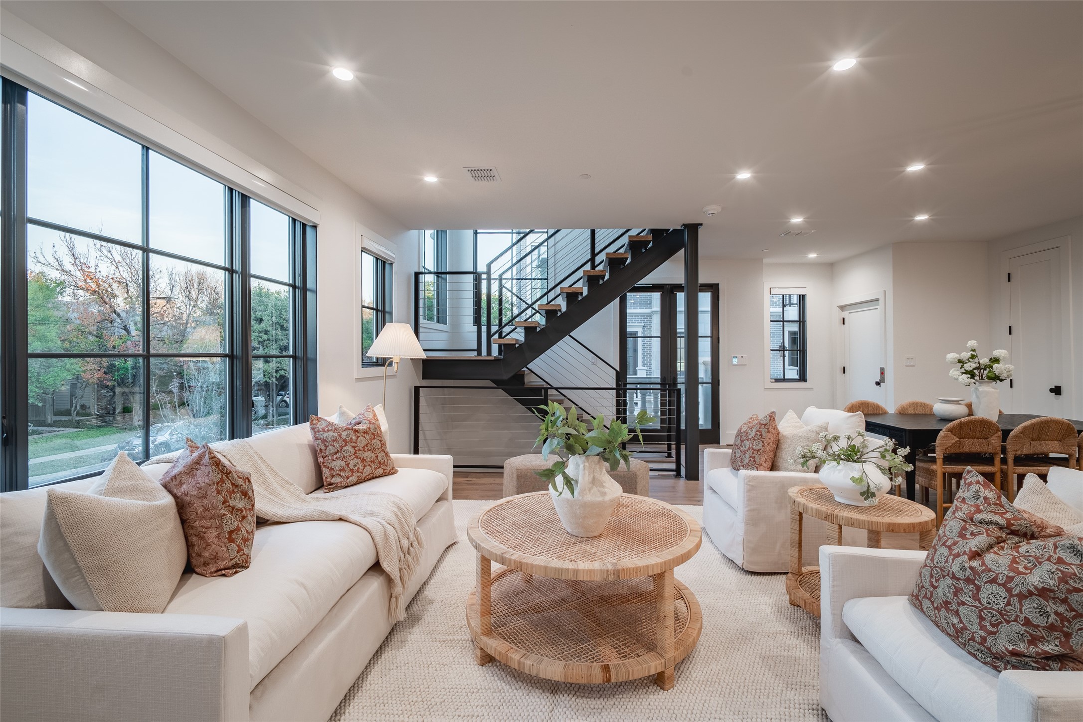 4525 Emerson Avenue 1