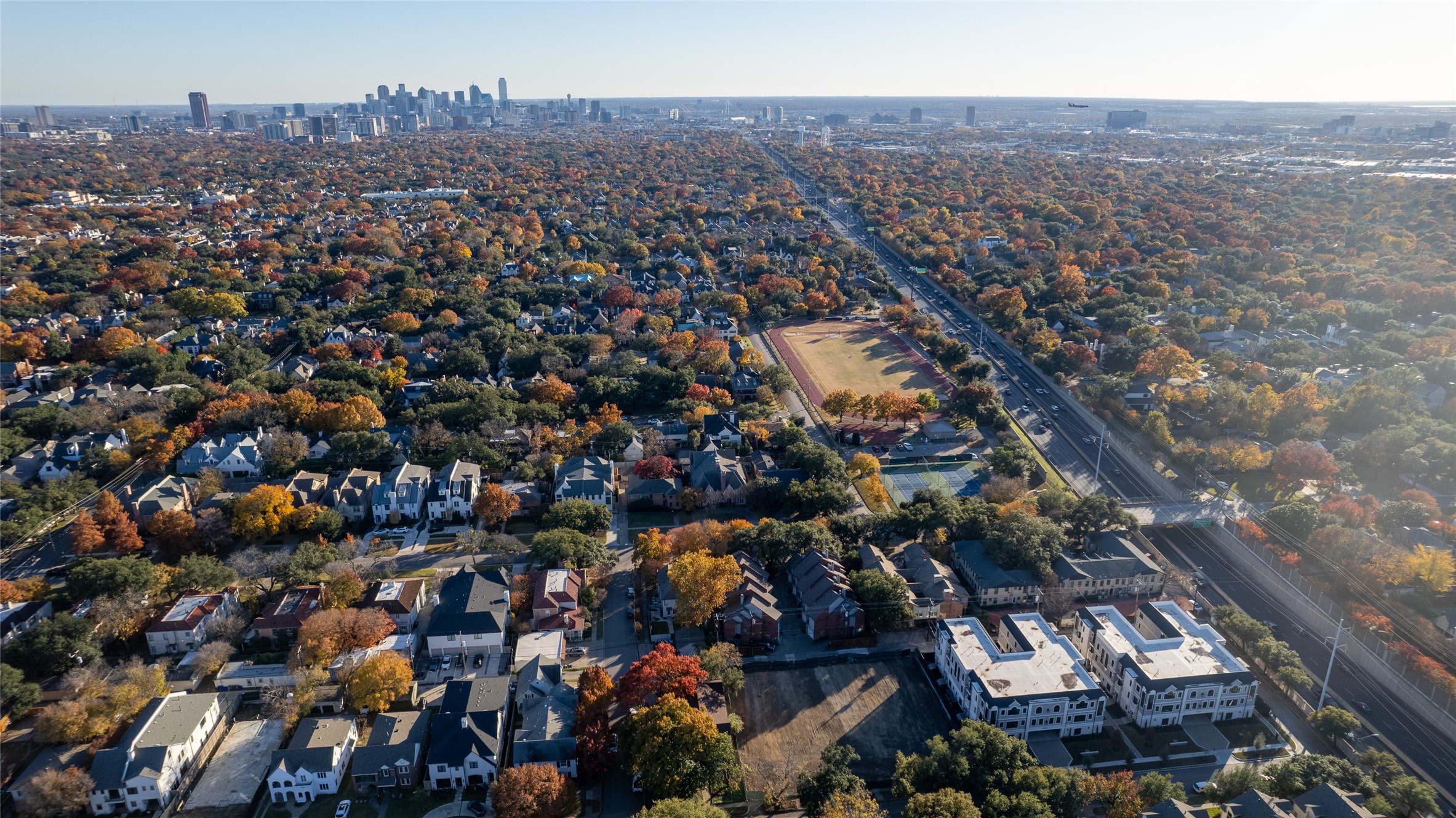 4525 Emerson Avenue 1