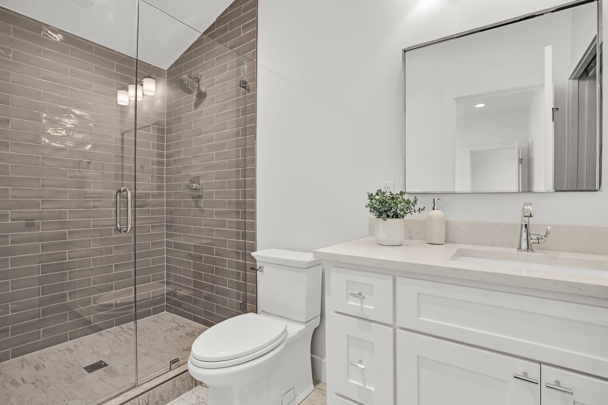 4116 University Boulevard A3