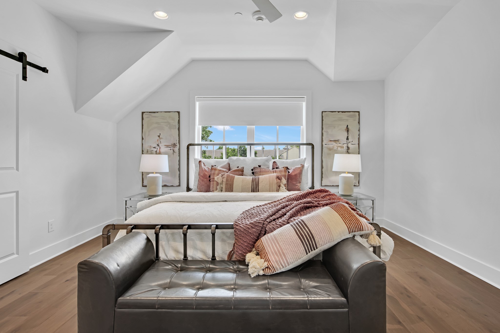 4116 University Boulevard A3