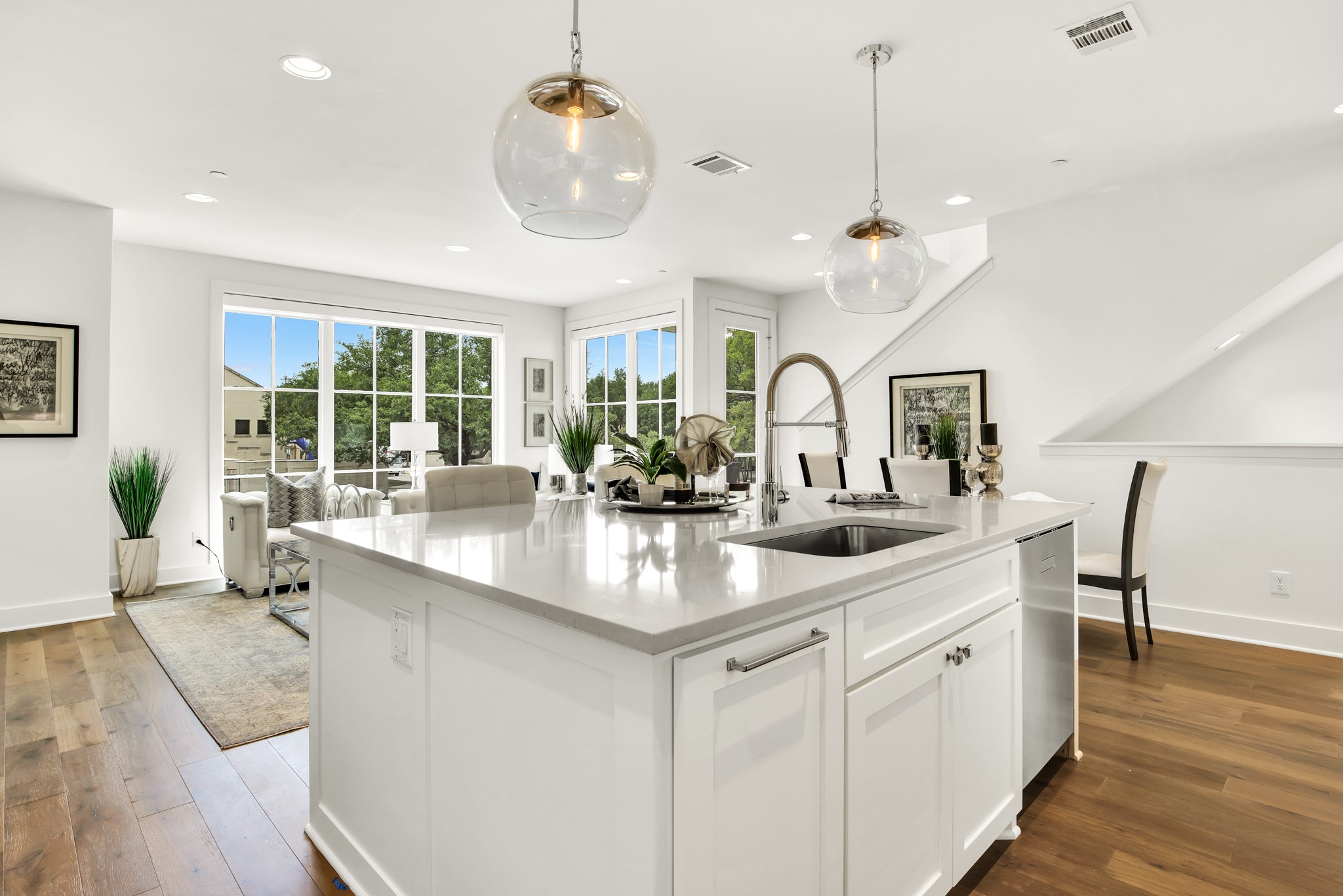 4116 University Boulevard A3