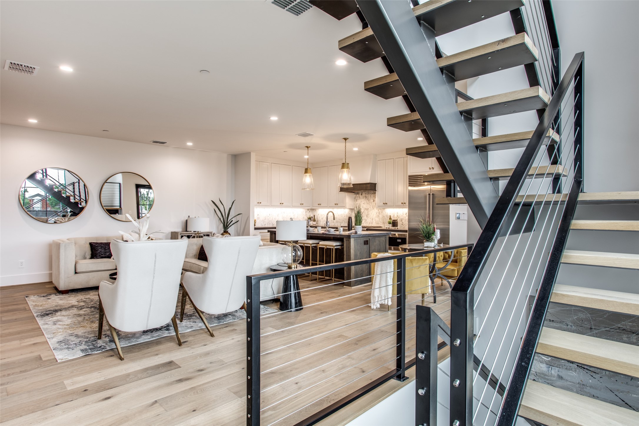 4112 Druid Lane 7