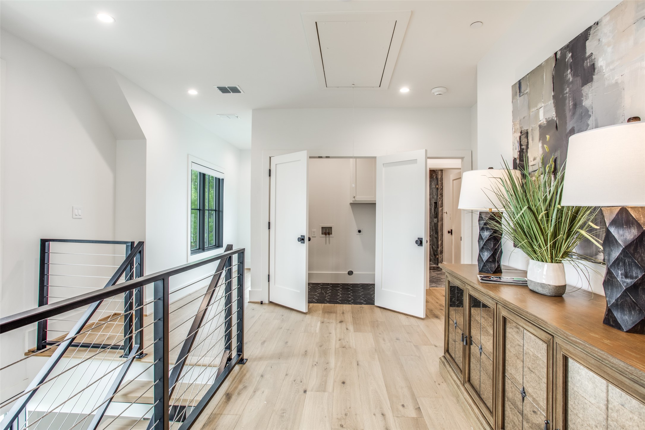 4112 Druid Lane 7