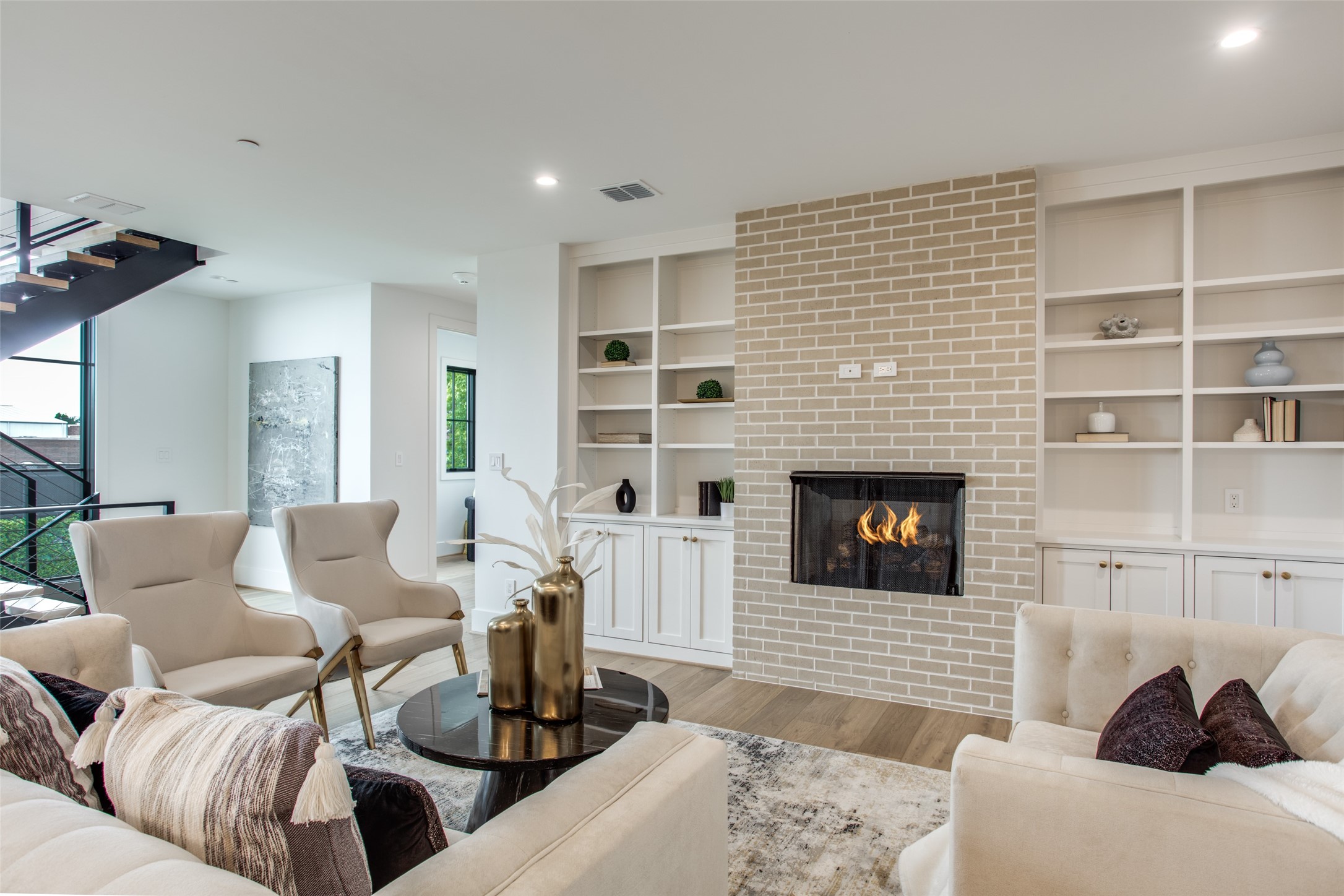 4112 Druid Lane 7
