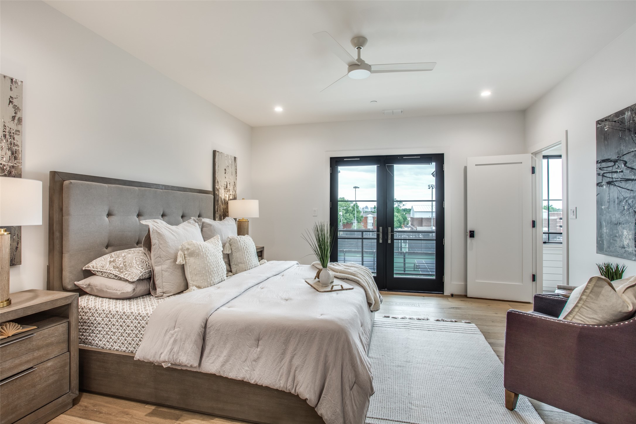 4112 Druid Lane 7