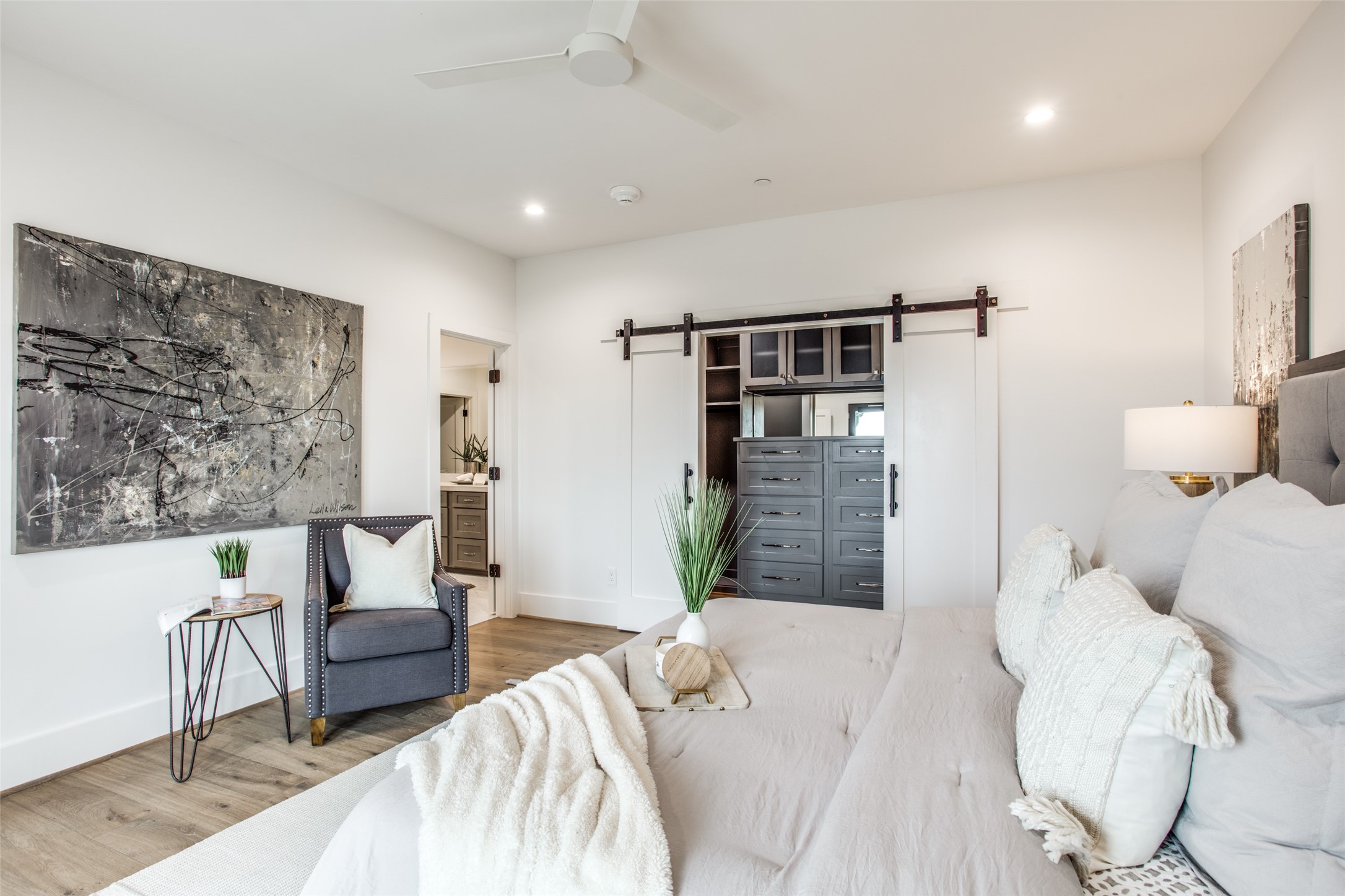 4112 Druid Lane 7