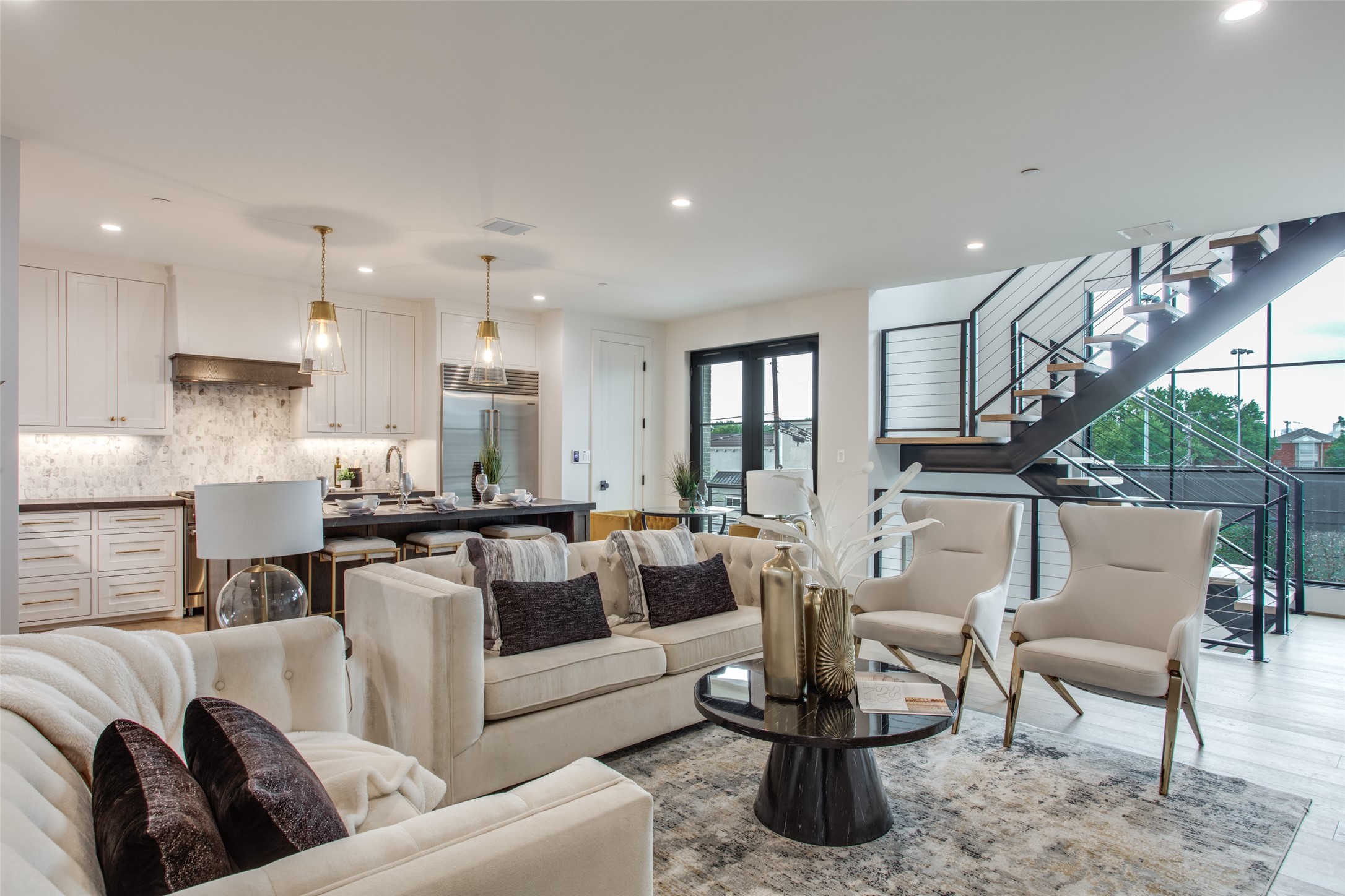 4112 Druid Lane 7