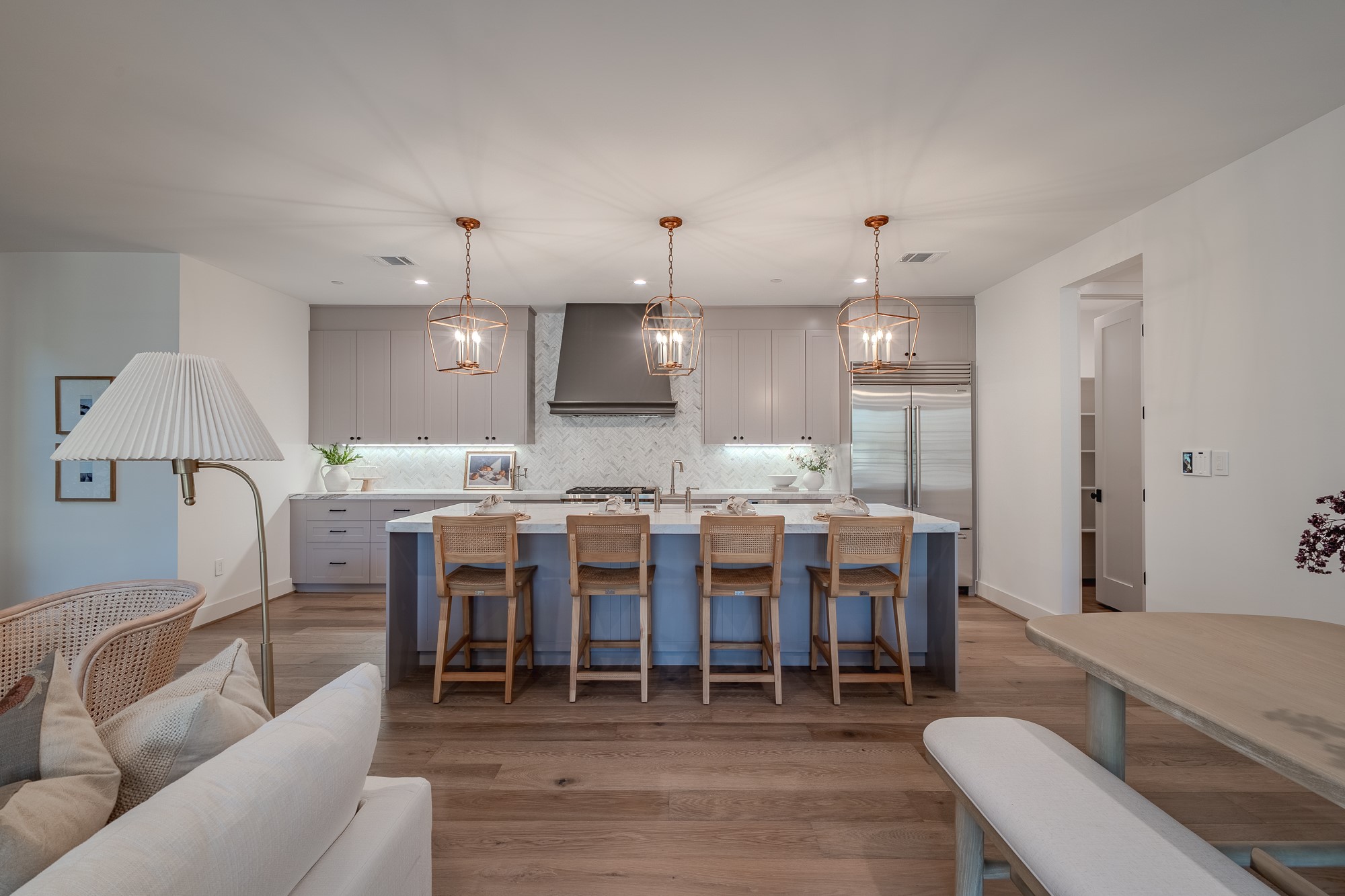 4128 University Boulevard 5