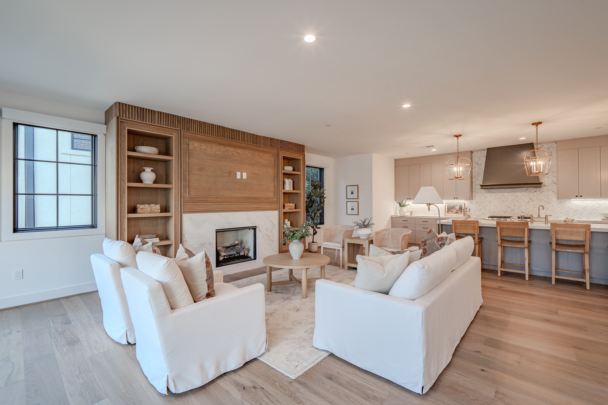 4128 University Boulevard 5