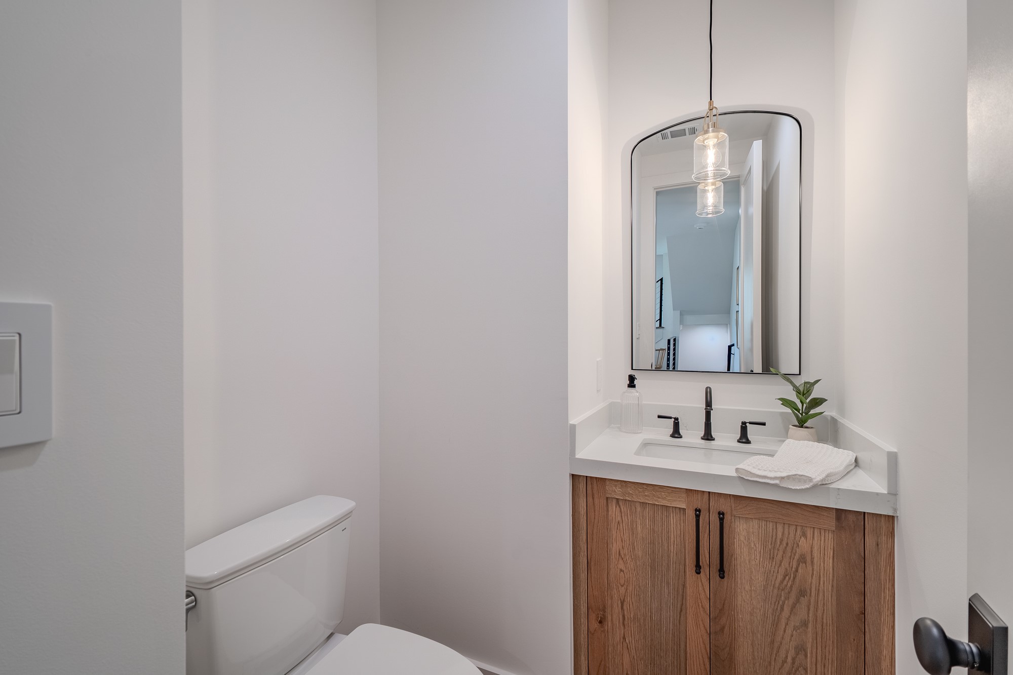 4128 University Boulevard 4