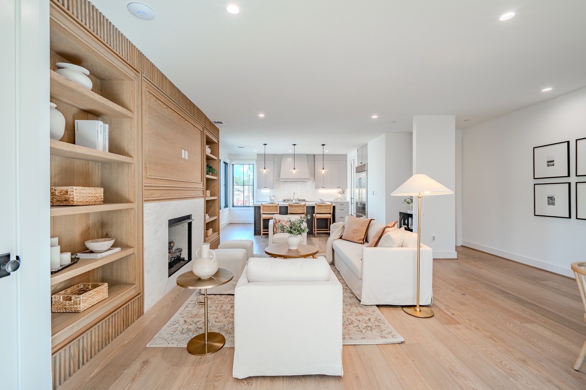 4128 University Boulevard 4