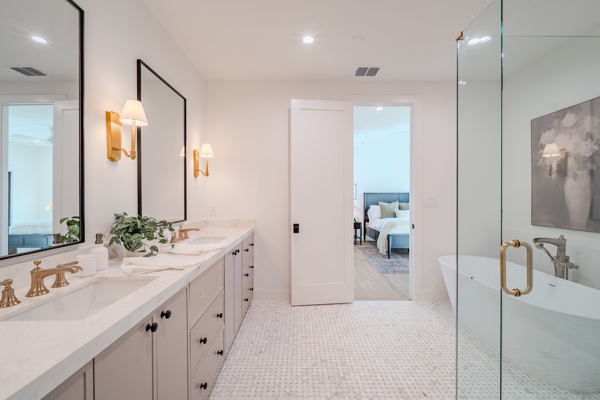 4114 Emerson Avenue 1