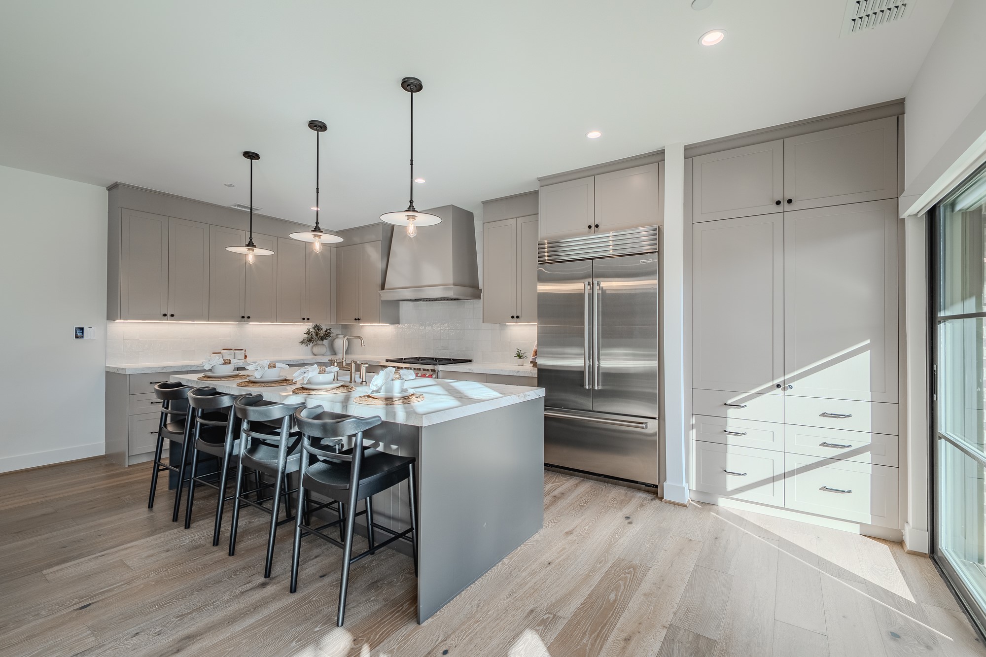 4114 Emerson Avenue 1