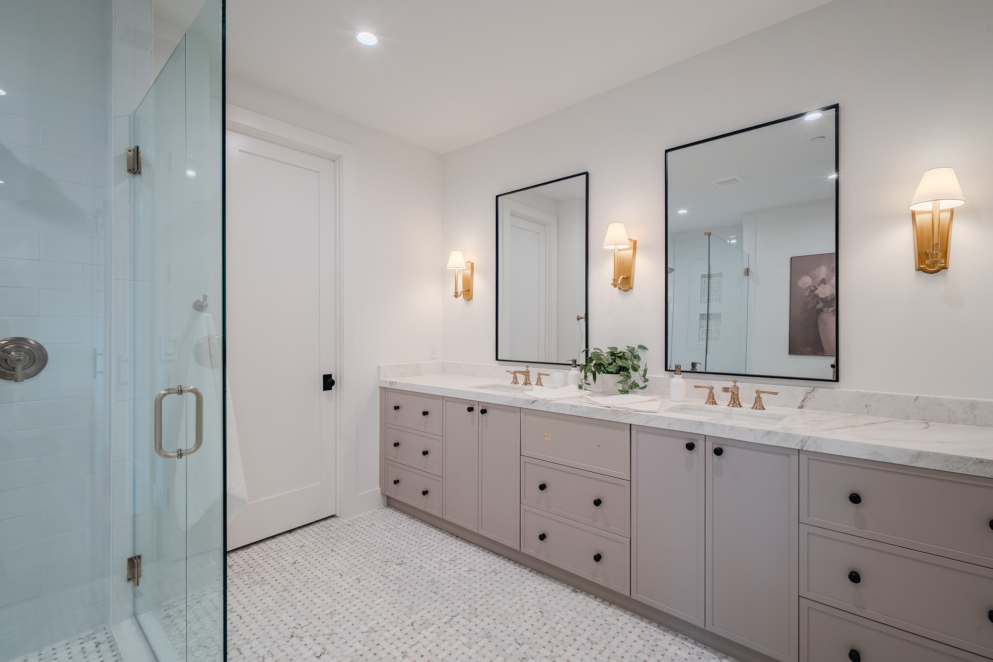 4114 Emerson Avenue 1