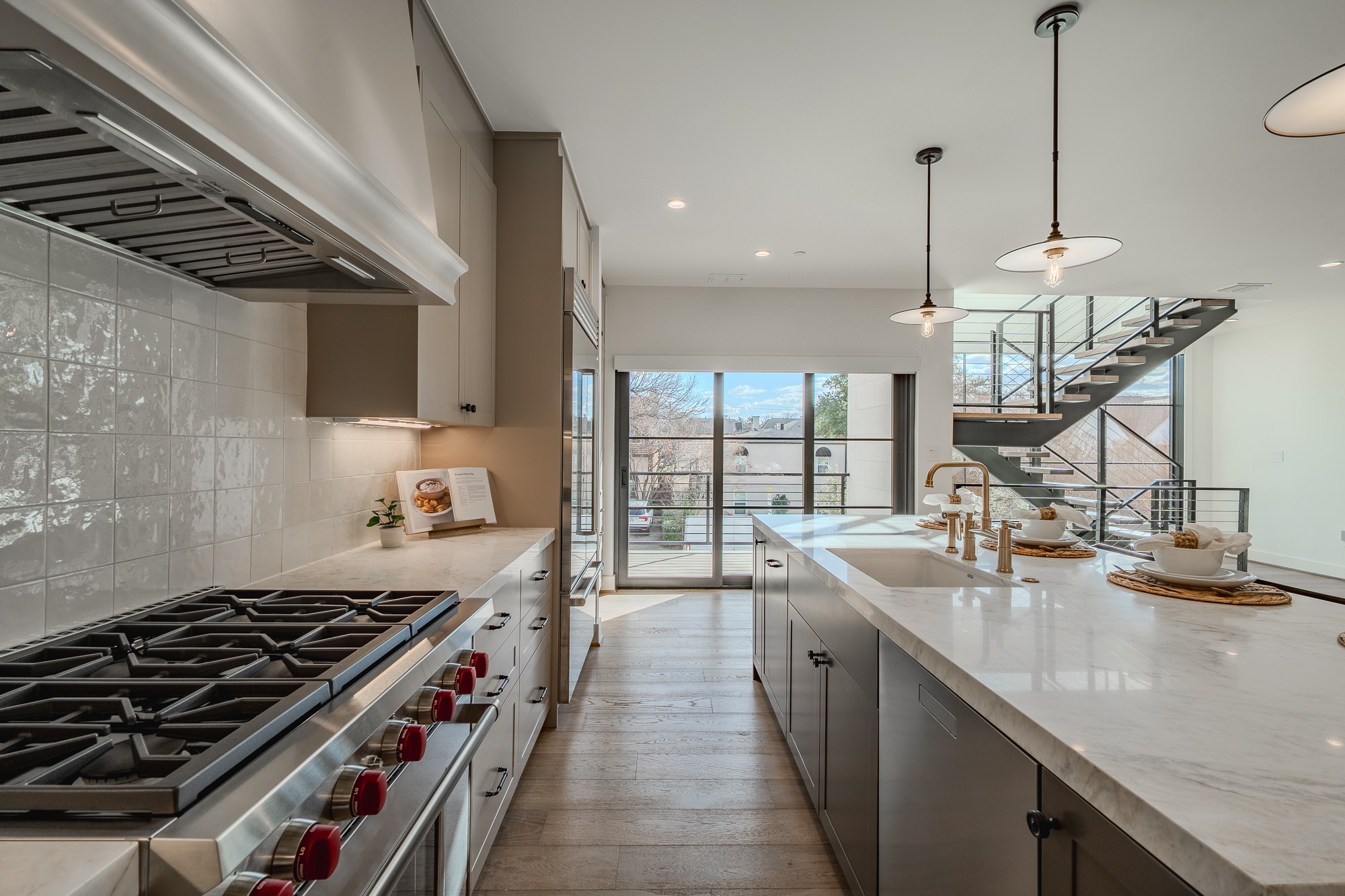 4114 Emerson Avenue 1