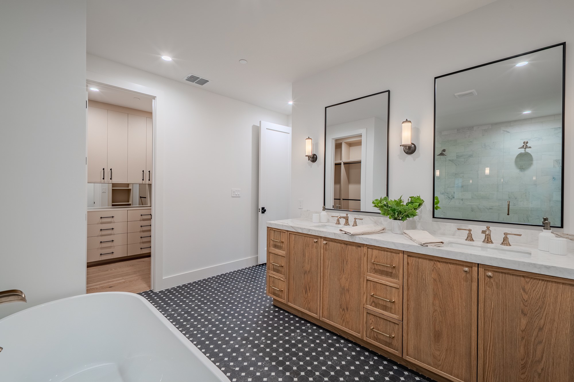 4114 Emerson Avenue 6