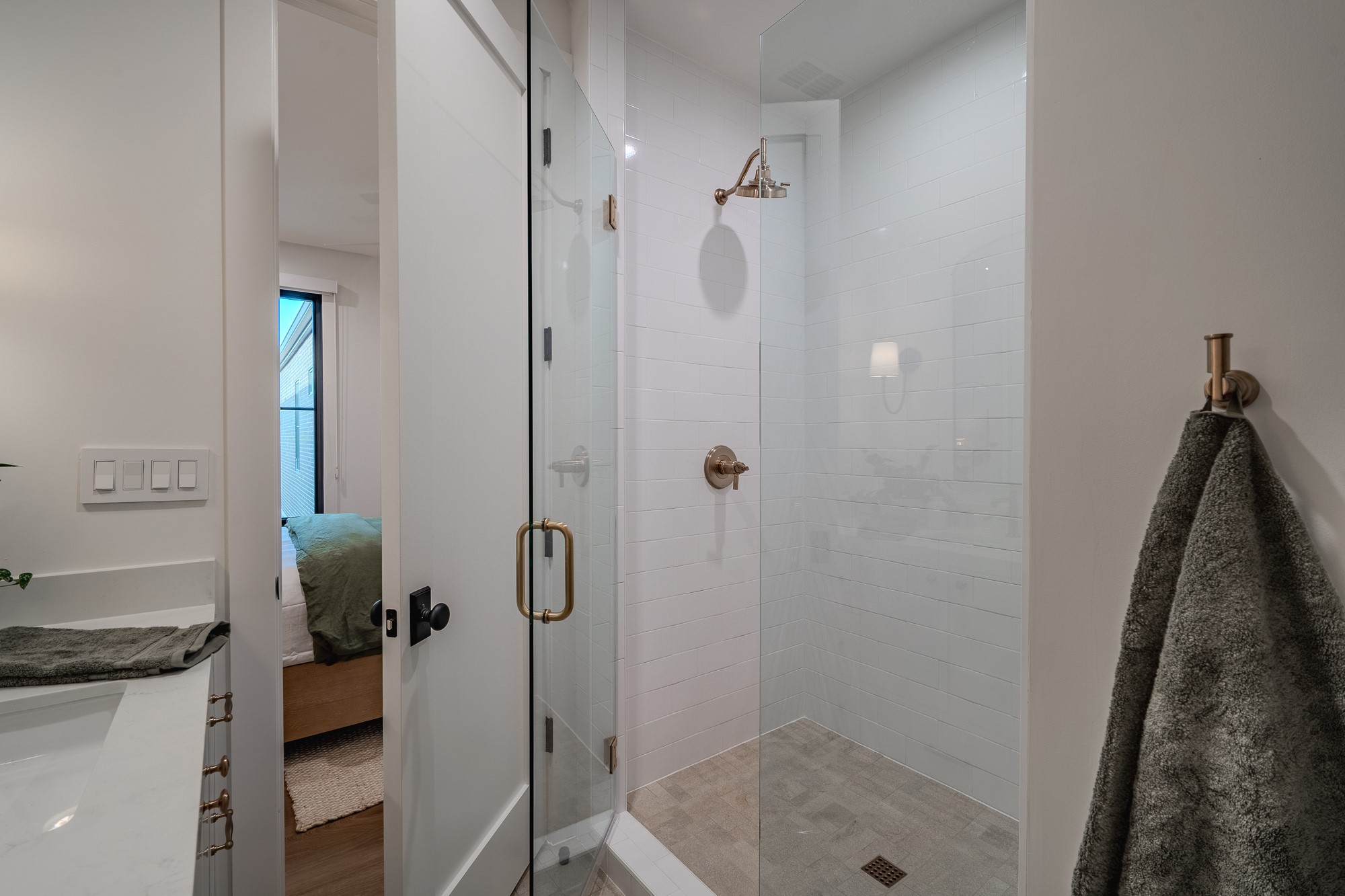 4114 Emerson Avenue 6