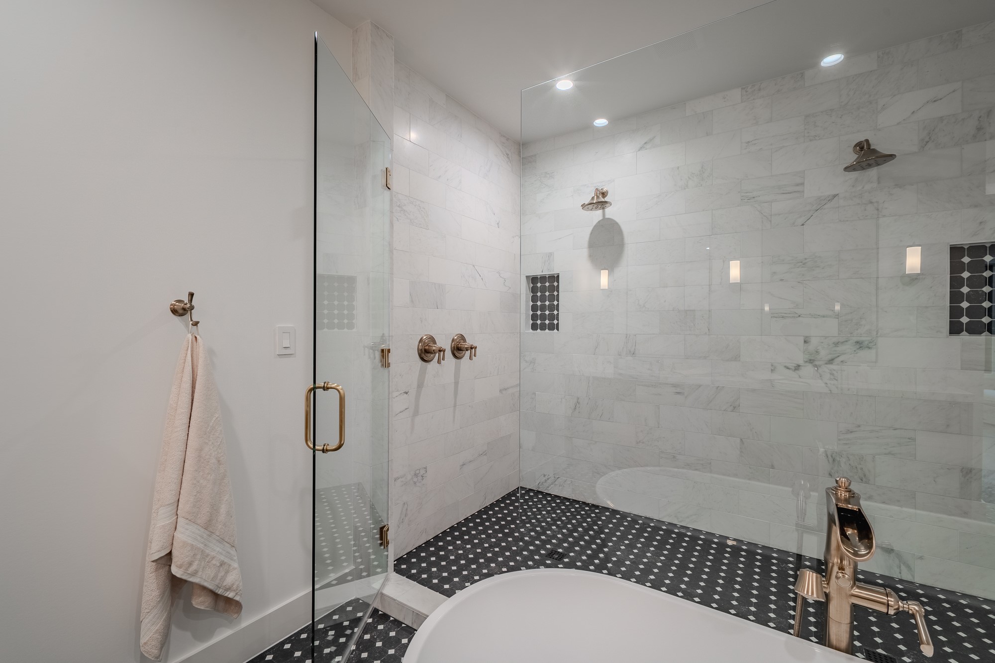 4114 Emerson Avenue 6