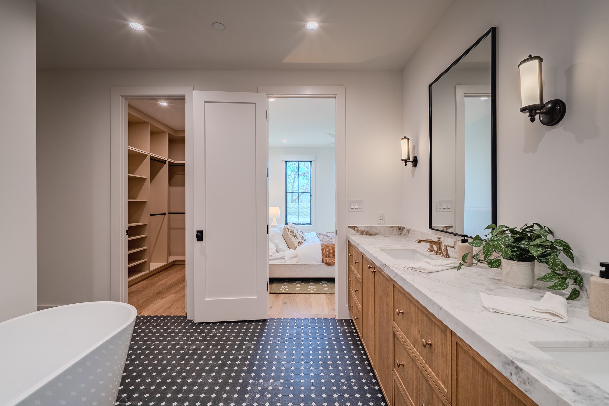 4114 Emerson Avenue 3