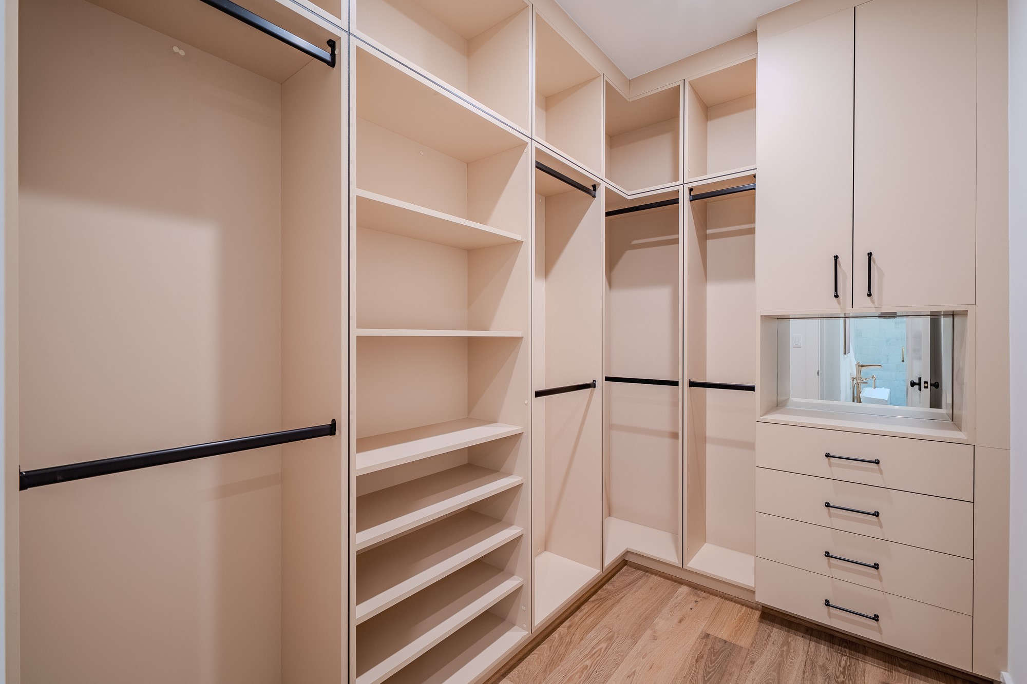 4114 Emerson Avenue 3