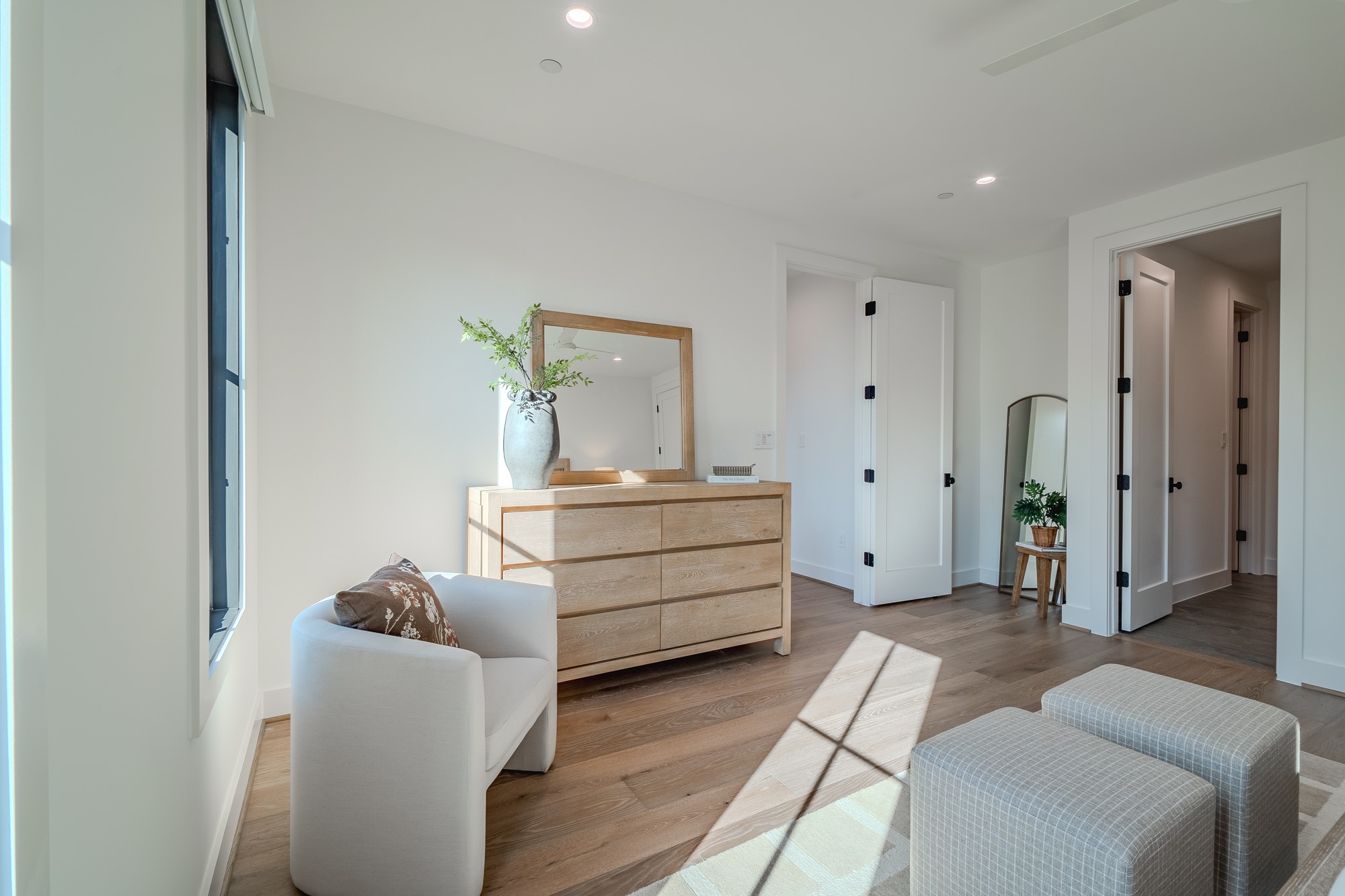 4128 University Boulevard 2