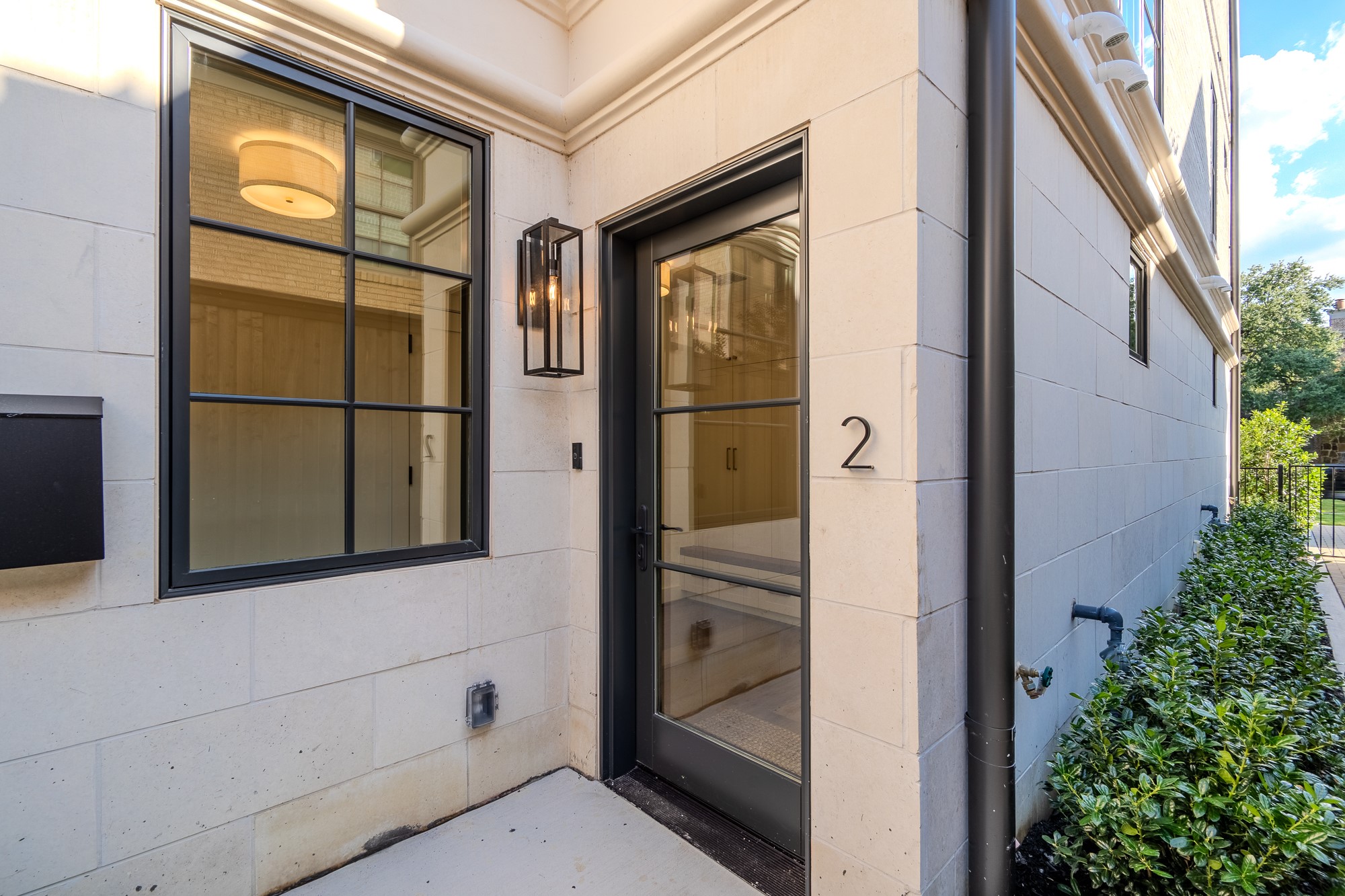 4114 Emerson Avenue 2