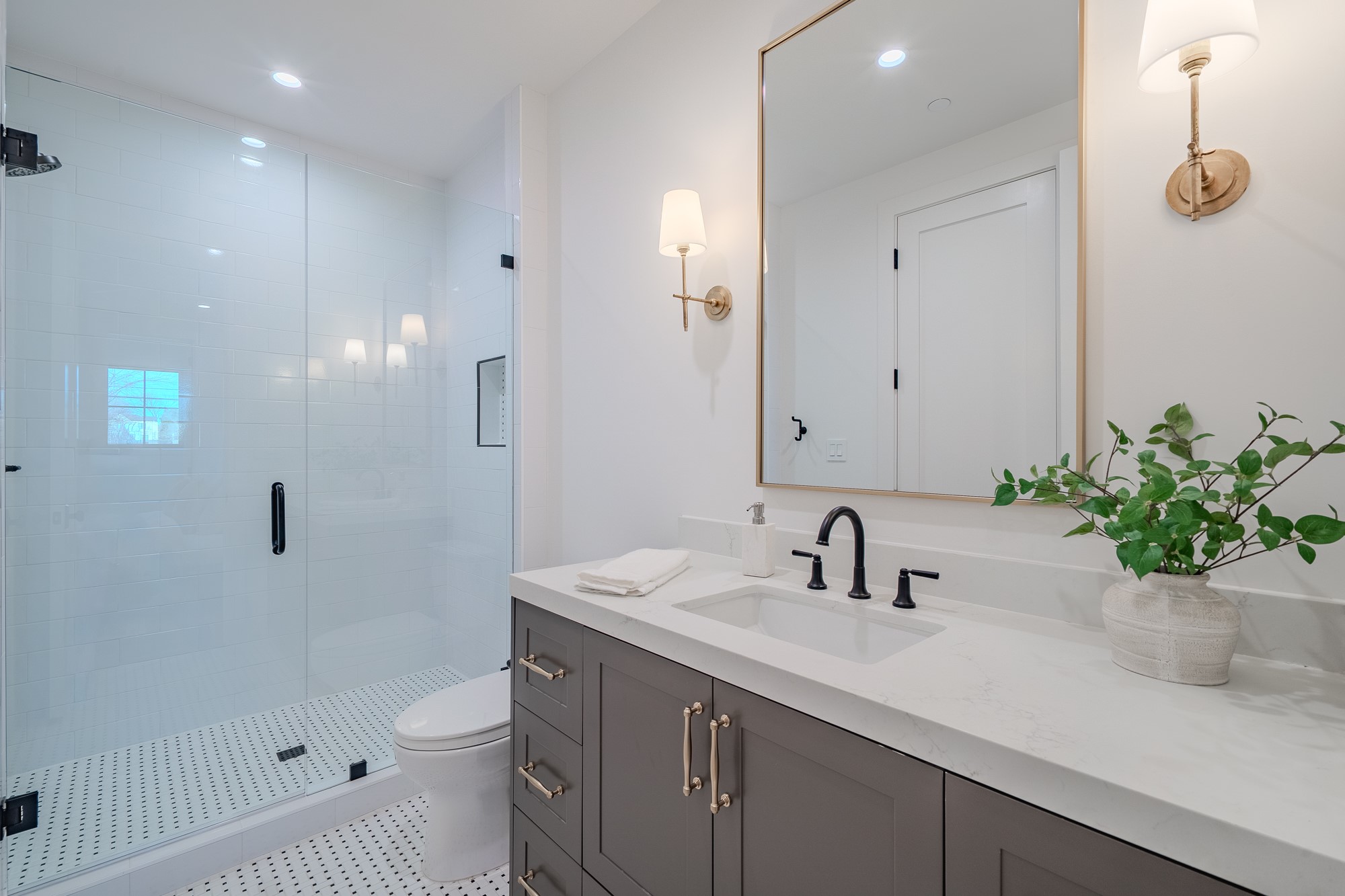 4114 Emerson Avenue 5