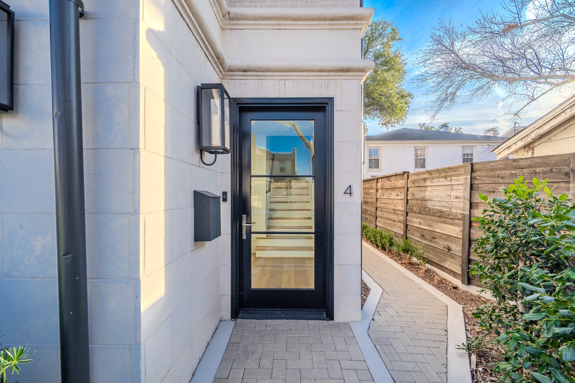 4112 Druid Lane 4