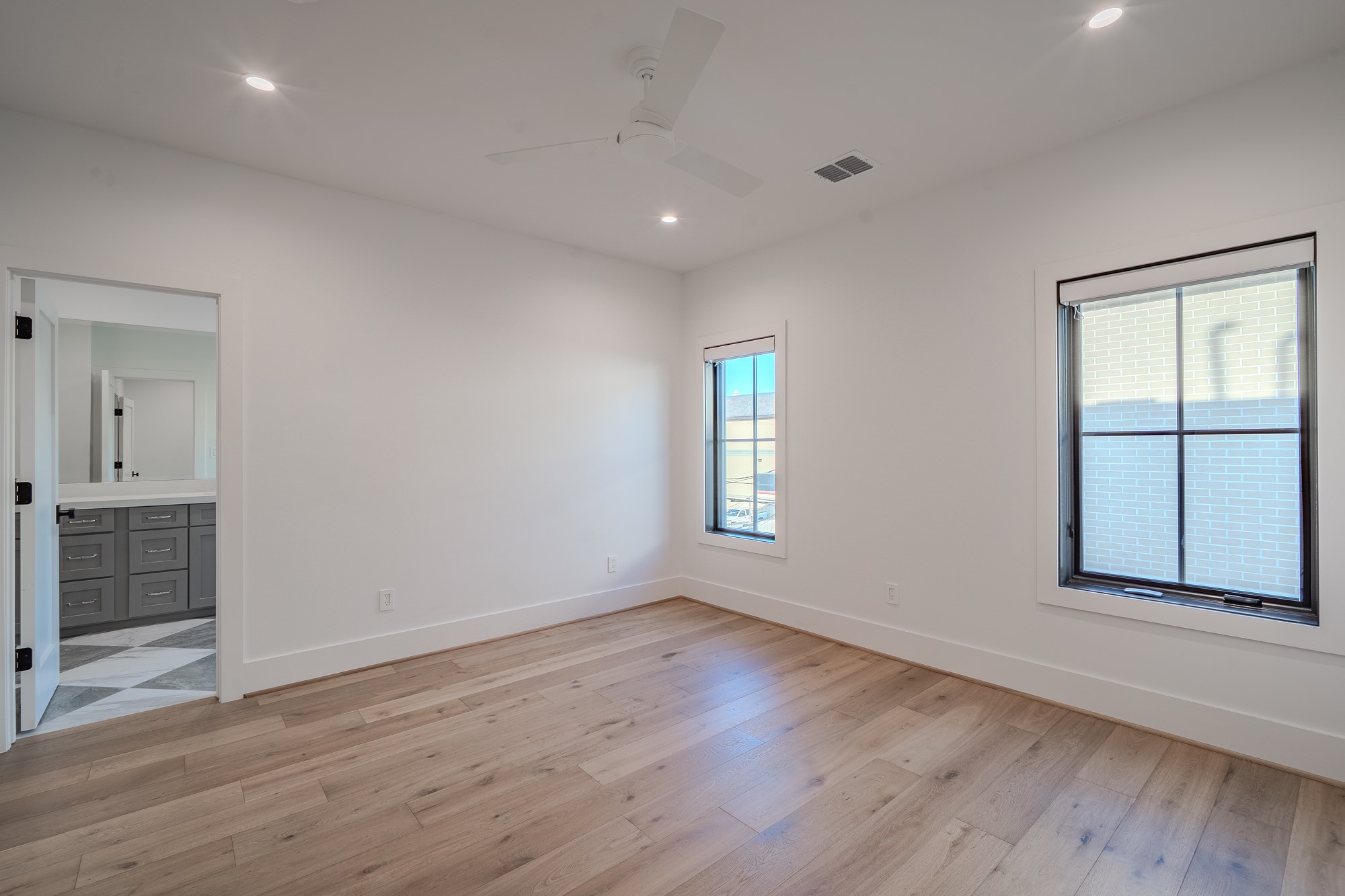4112 Druid Lane 4