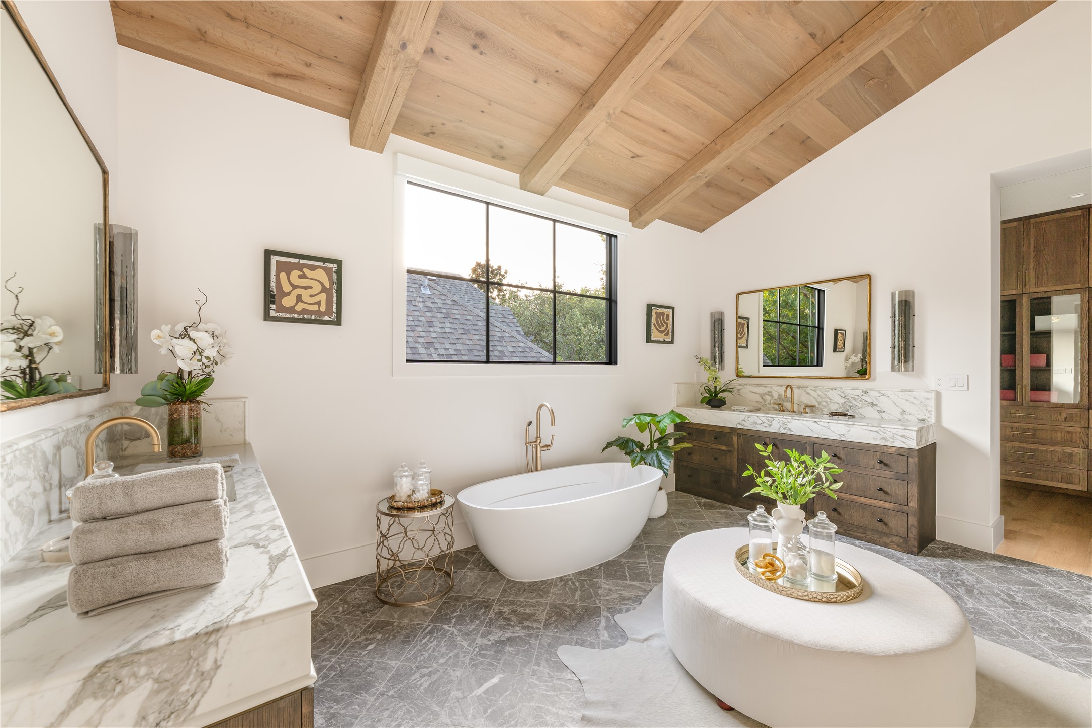 3236 Greenbrier Drive