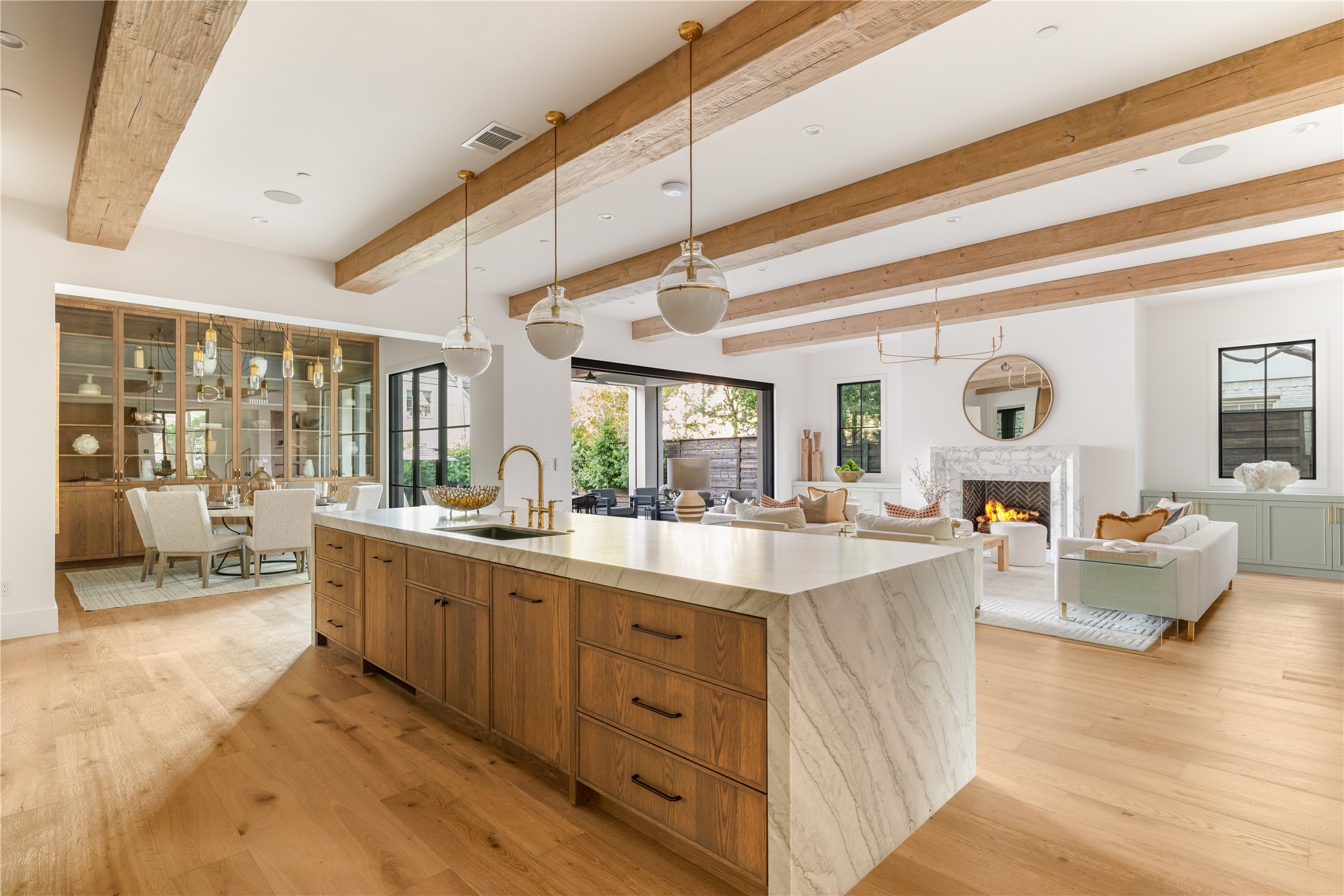3236 Greenbrier Drive