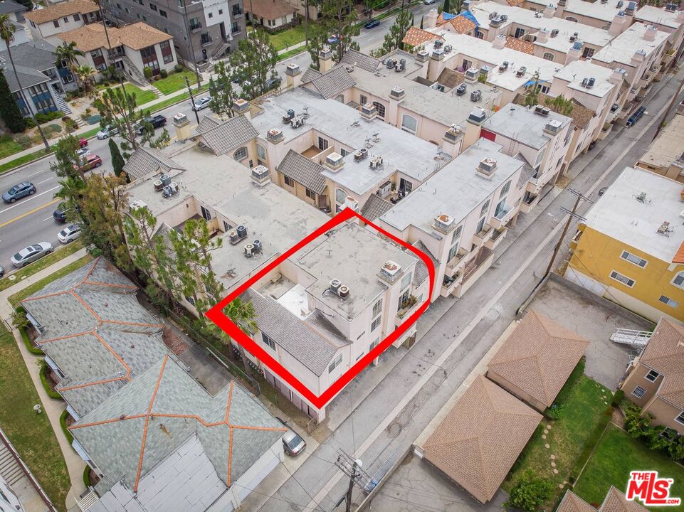 7033 La Tijera Blvd Unit: H201