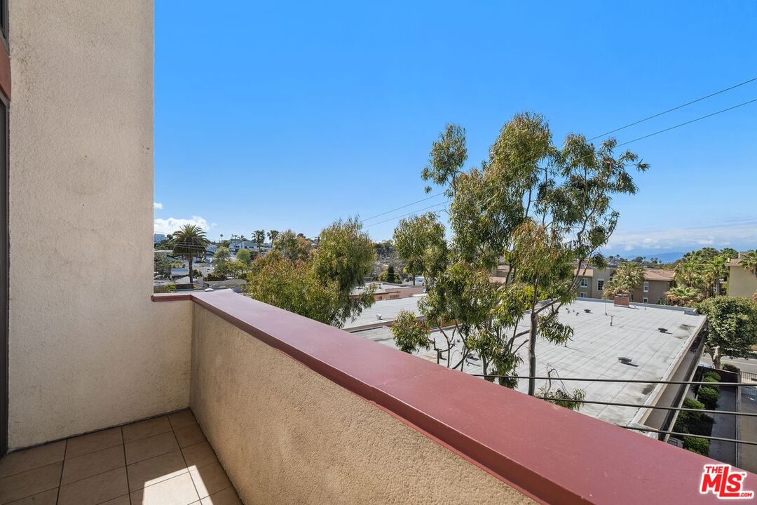 8828 Pershing Dr Unit: 304