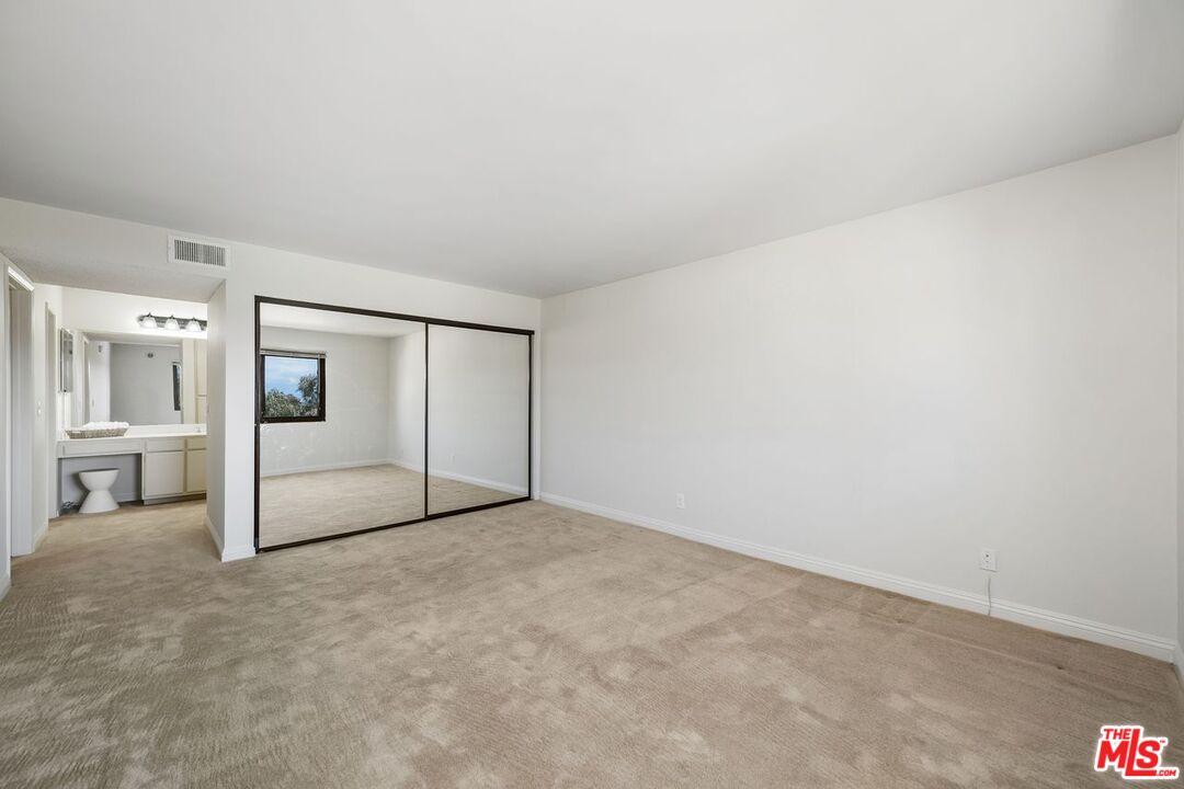 8828 Pershing Dr Unit: 304