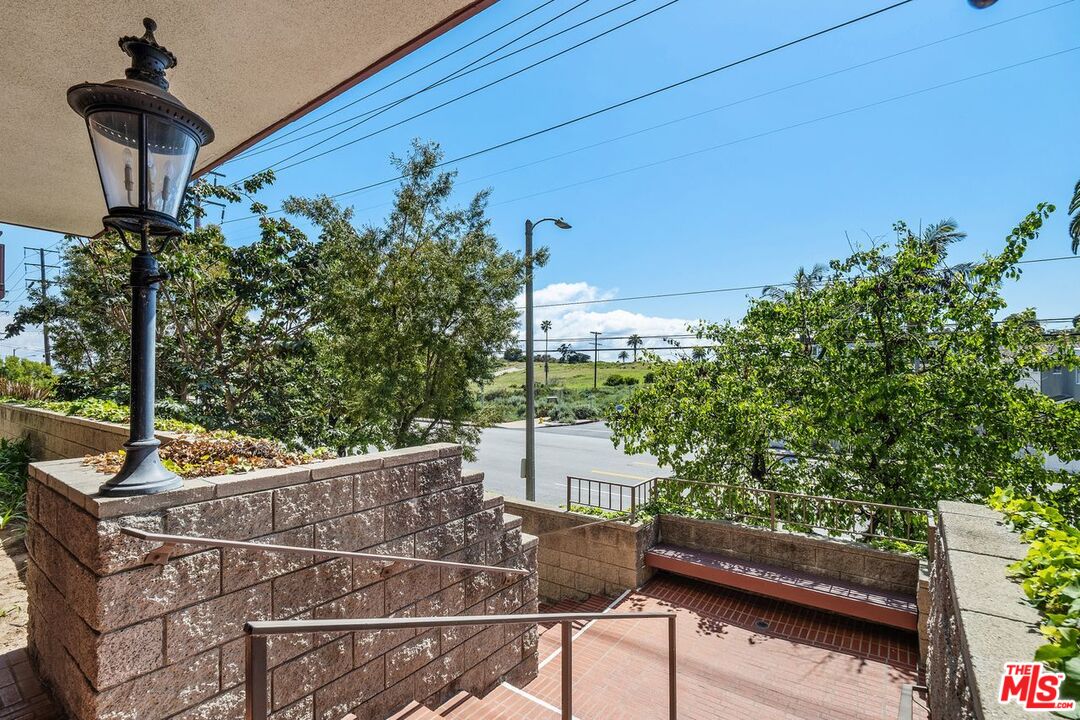8828 Pershing Dr Unit: 304