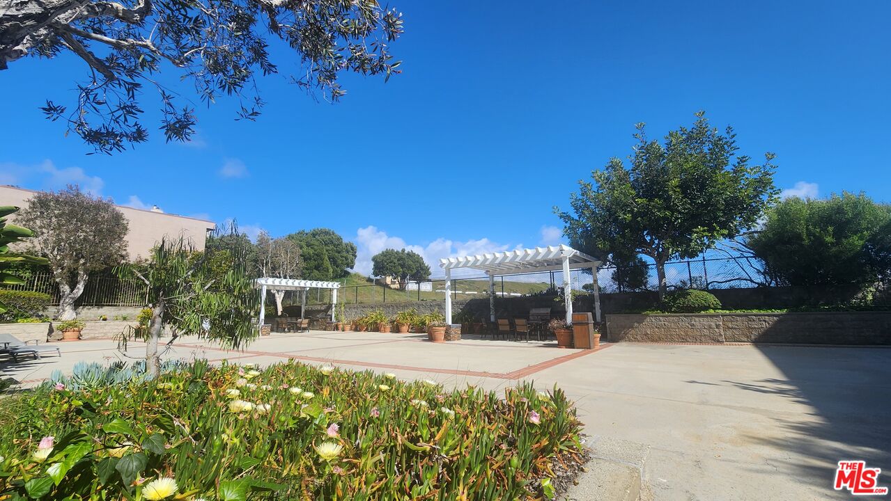 8828 Pershing Dr Unit: 304