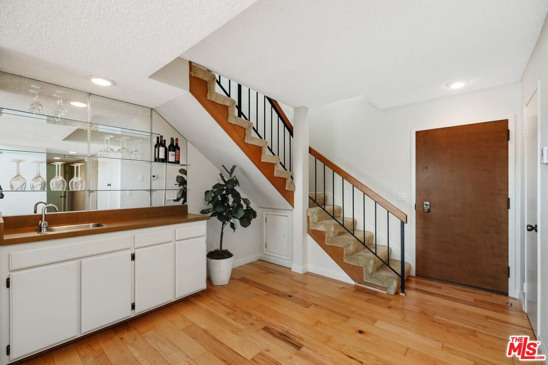 8828 Pershing Dr Unit: 304