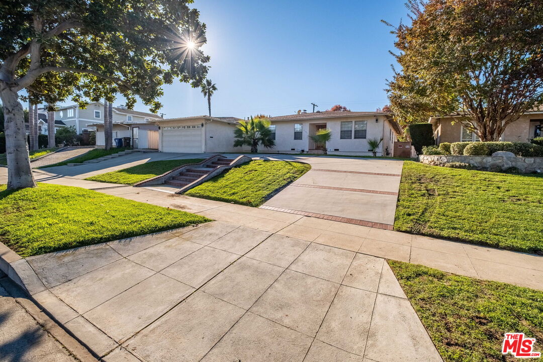 7121 Arizona Ave