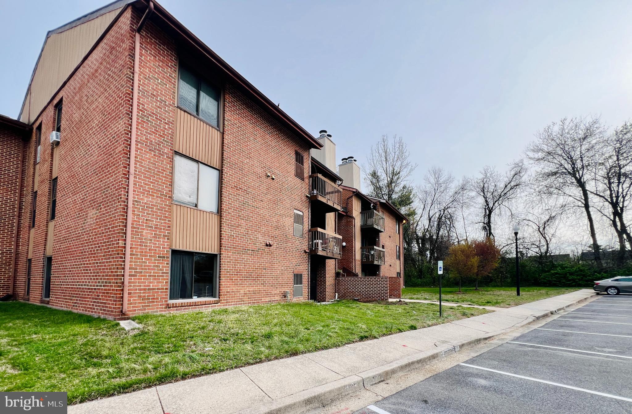 118 MOUNTAIN ROAD 1A