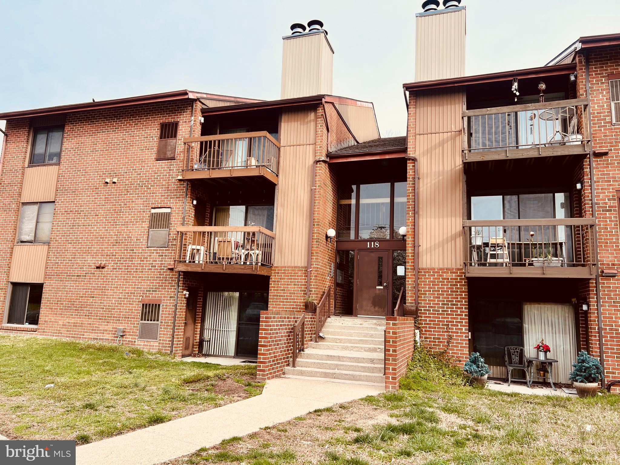 118 MOUNTAIN ROAD 1A