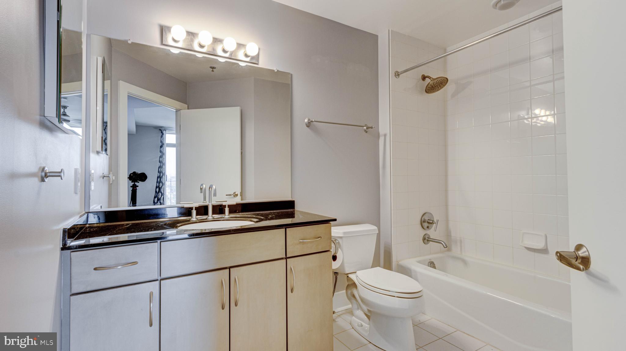 1400 LANCASTER STREET 901