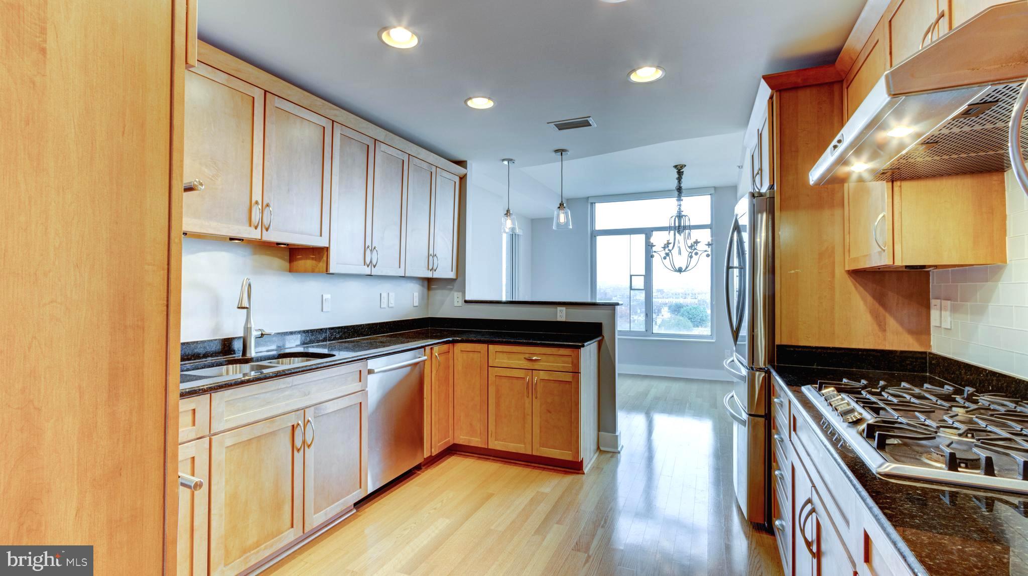 1400 LANCASTER STREET 901