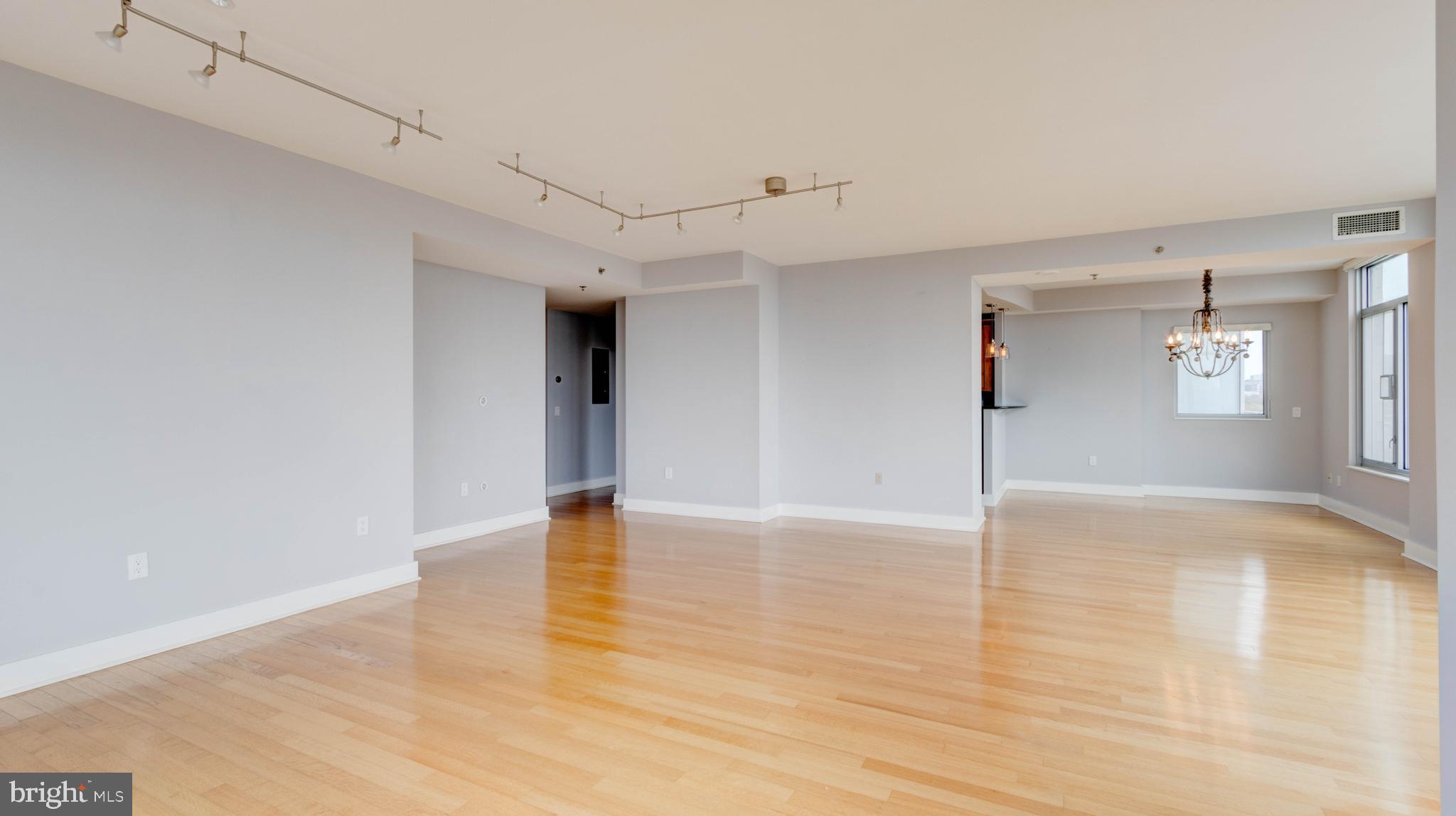 1400 LANCASTER STREET 901