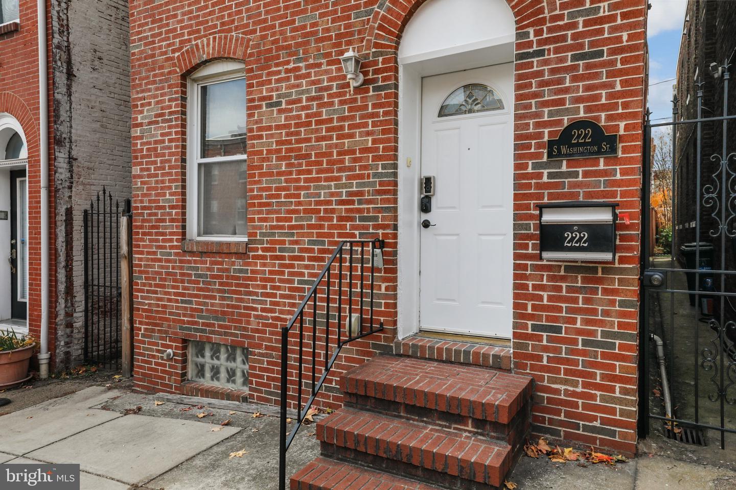 222 S Washington St