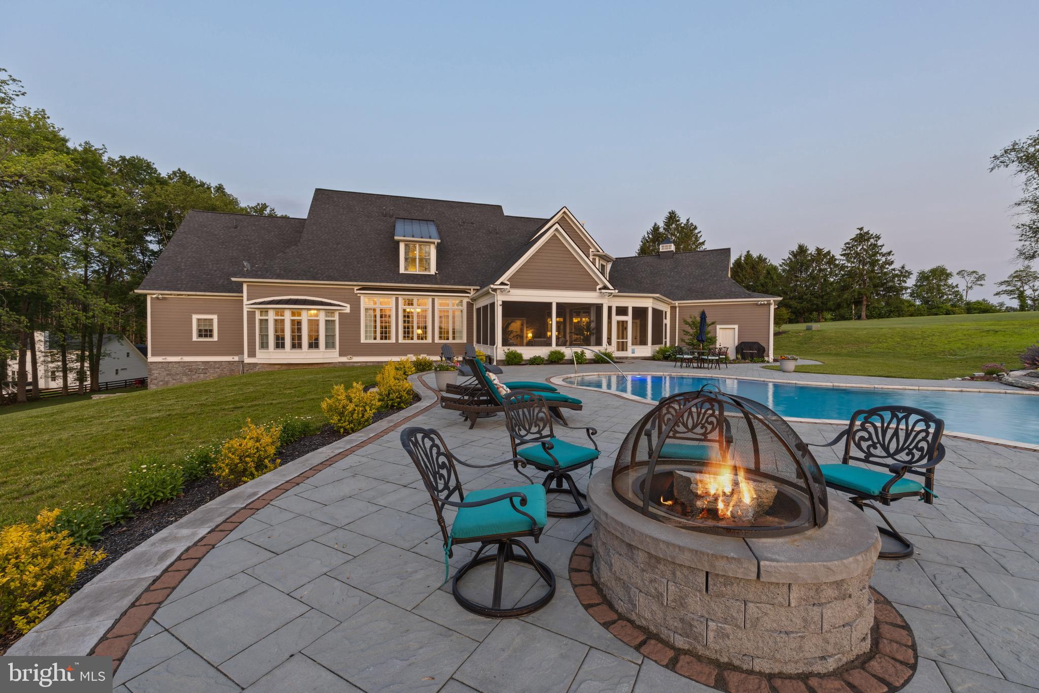 828 FEDERAL HILL ROAD