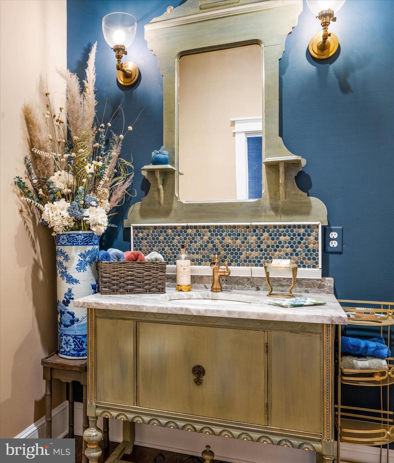 828 FEDERAL HILL ROAD