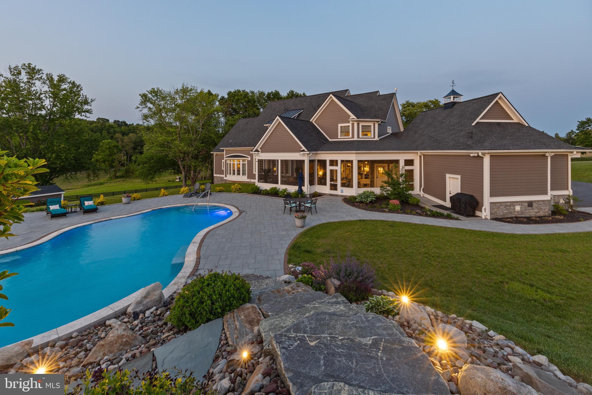 828 FEDERAL HILL ROAD